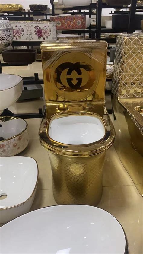 gucci toilet smart